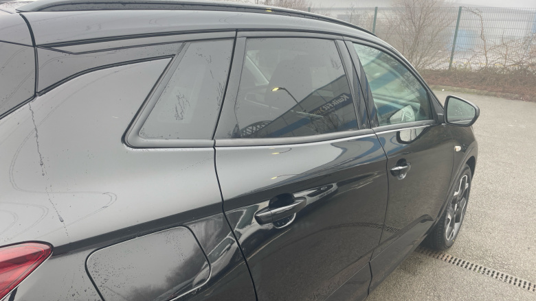 Vauxhall Grandland 1.2 Turbo Ultimate 5dr Petrol Hatchback